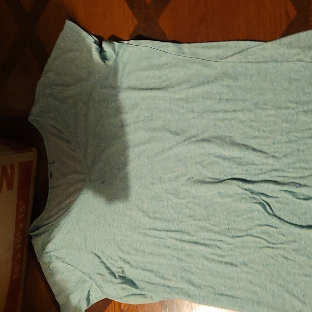 Women's shirt